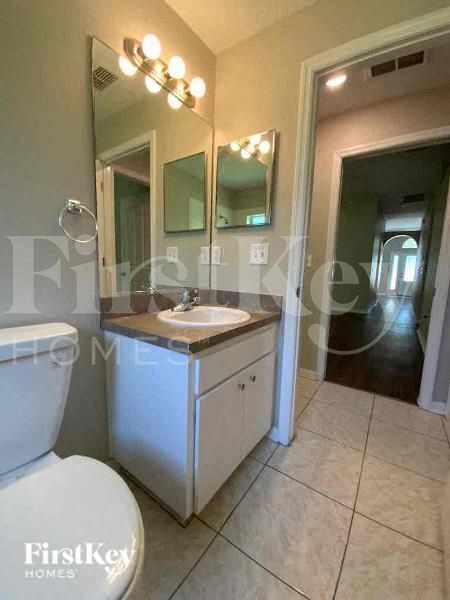 Building Photo - 2409 Wheeler Groves Dr