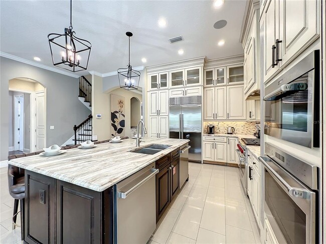 Building Photo - 760 Golden Bear Dr