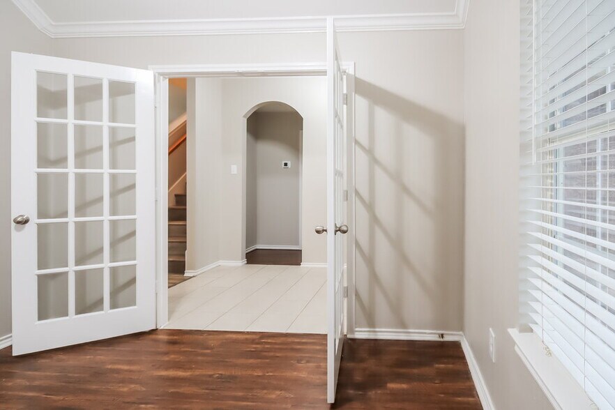 Building Photo - 119 Chamblin Dr