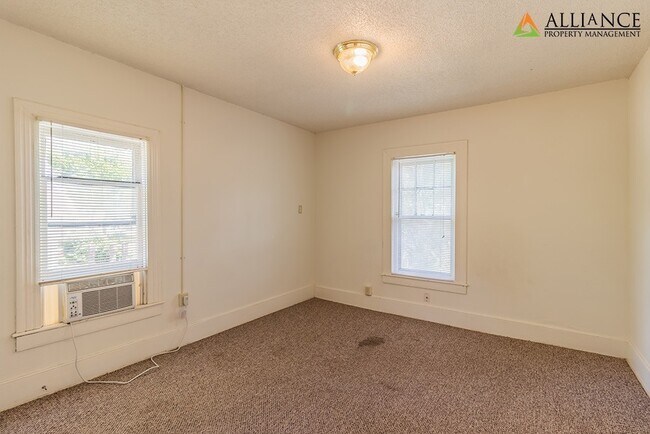 Building Photo - 711 Fremont St