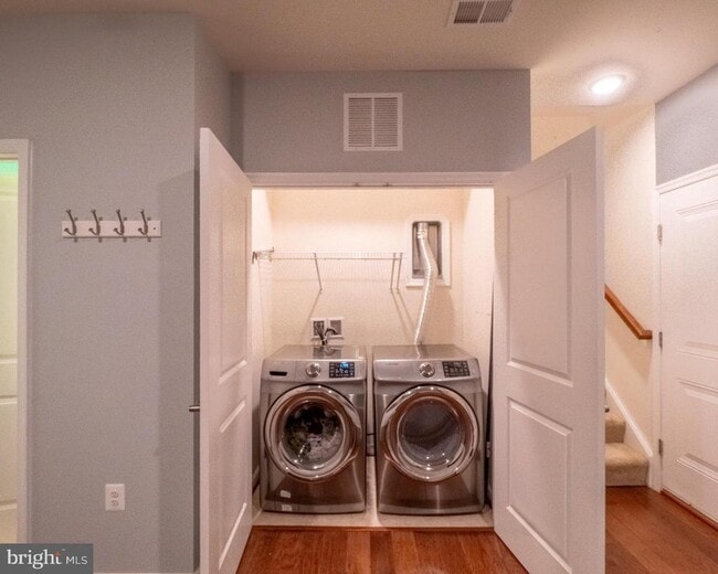 Building Photo - 13933 Hollow Wind Way