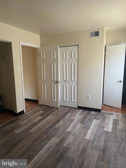 Building Photo - 2101 Cedar Run Dr