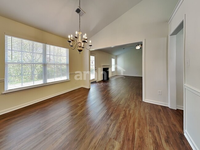 Building Photo - 4702 Ridgefall Rd