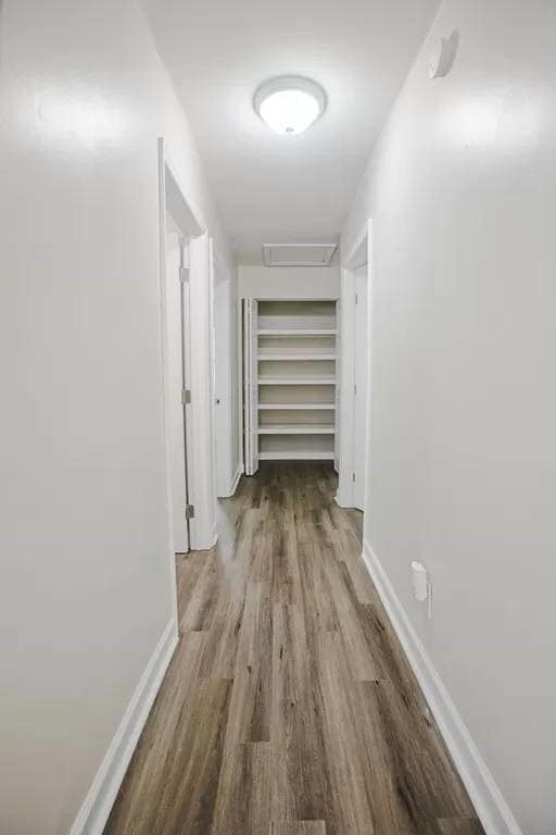 Building Photo - 2106 Longleaf Dr