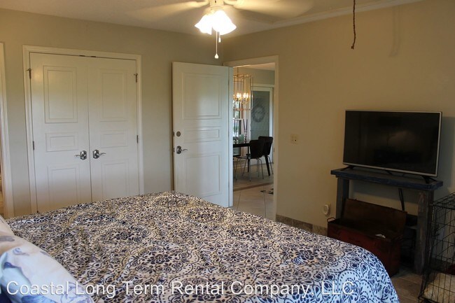 Building Photo - 2 br, 2 bath House - 416 Palm Key Place