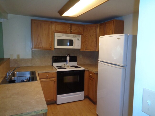 Building Photo - 254 Rogers Dr