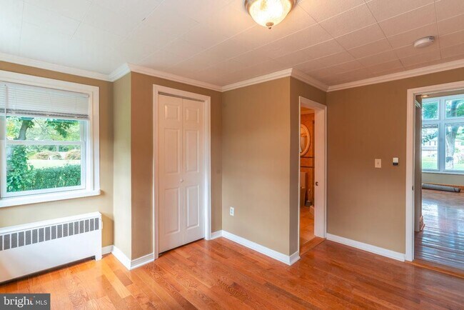 Building Photo - 694 Welsh Rd