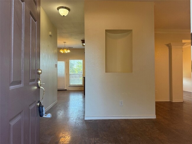 Building Photo - 1438 Kingsley Dr