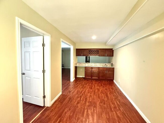 Building Photo - 2847 Ashbury Heights Rd