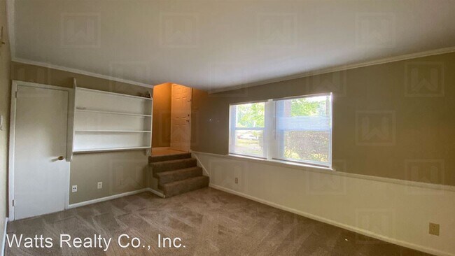 Building Photo - 373 Mooney Rd