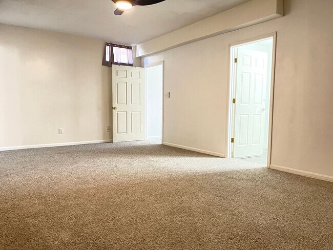 Building Photo - Northwest Omaha Gem: 2,700 Sq Ft, 3-Bedroom, Walk-Out Finished Basement, Fenced Yard, 3-Car Garag...