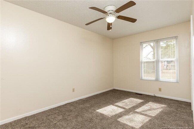 Building Photo - 100 Lewiston Ct