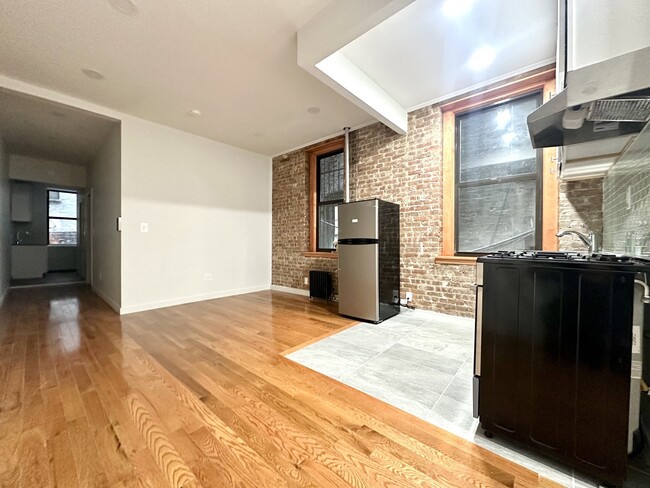 Floorplan - 122 La Salle Street