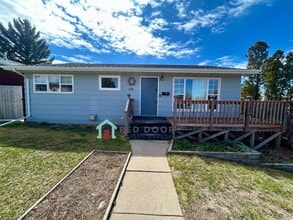 Building Photo - 4 bed / 2 bath Home with Tesla charging station