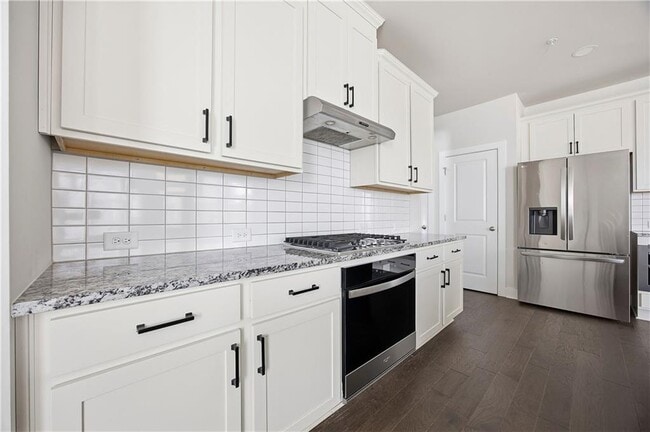 Building Photo - 1222 Westshore Dr