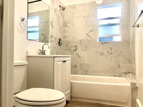 Building Photo - 121 N New Hampshire Ave