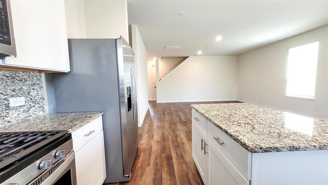 Building Photo - 23839 Wimble Dr