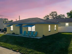 Building Photo - 103 W Park St