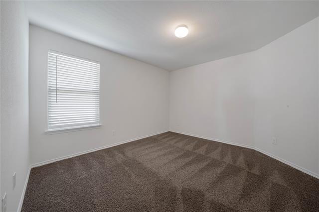 Building Photo - 914 Decker Dr