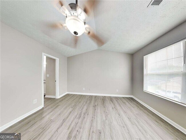 Building Photo - 881 Kilkenny Cir