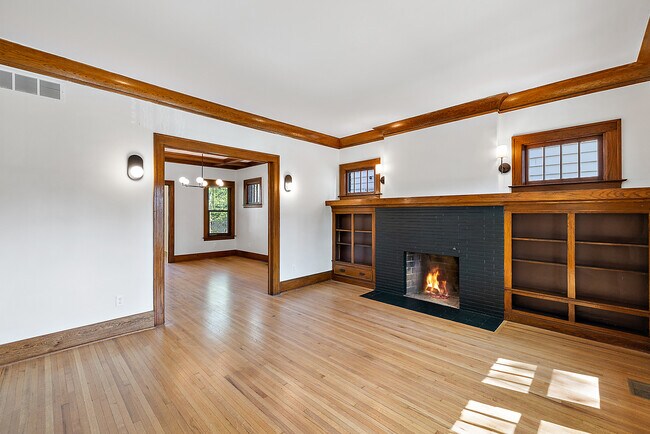 Building Photo - 7464 Woodrow Wilson St