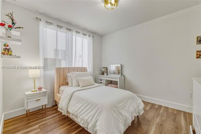 Building Photo - 10359 NW 67th Terrace