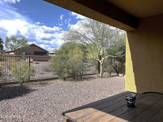 Building Photo - 1702 W Owens Way