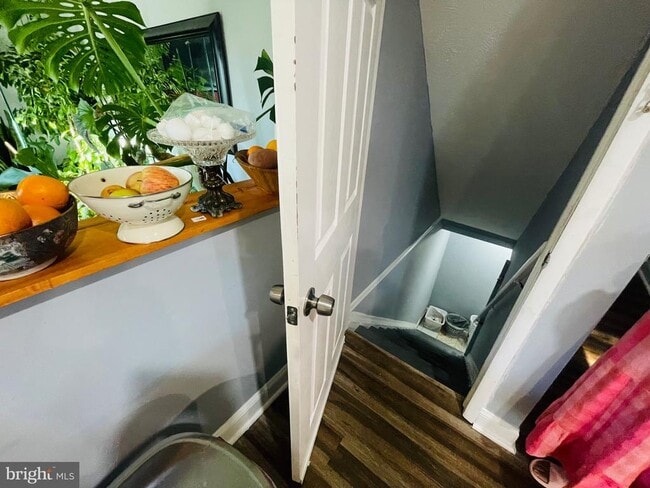 Building Photo - 13200 Cabinwood Dr