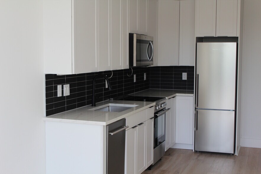 Building Photo - 3817 14th St NW