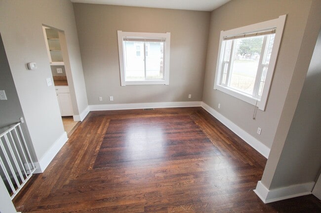 Building Photo - 2108 W Montgomery Ave