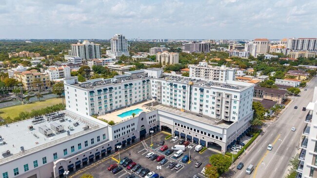 Building Photo - 50 Menores Ave