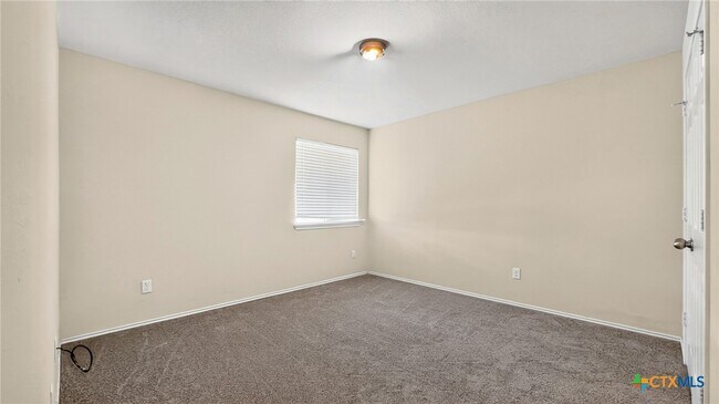 Building Photo - 3403 Cricklewood Drive