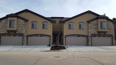 Building Photo - Tuscridge LLC
