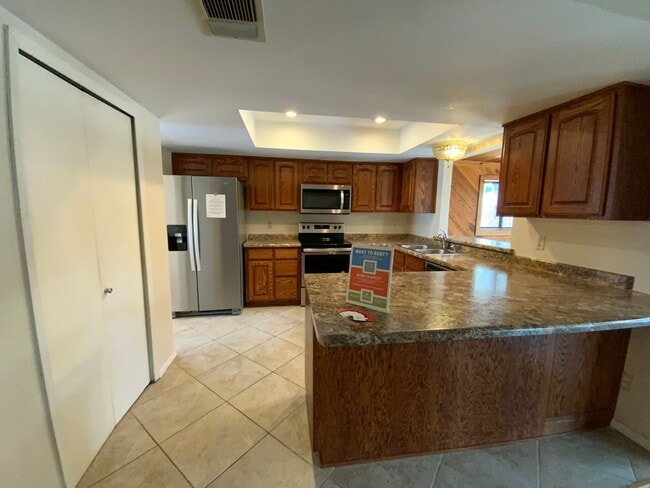 Building Photo - 4 Bedroom Single Story Home Near Juan Tabo Blvd SE & Central Ave SE by Four Hills!