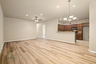 Building Photo - Luxury Gated Patio Home | 2 Bed, 2 Bath | Owasso, OK | Lawn Care Included