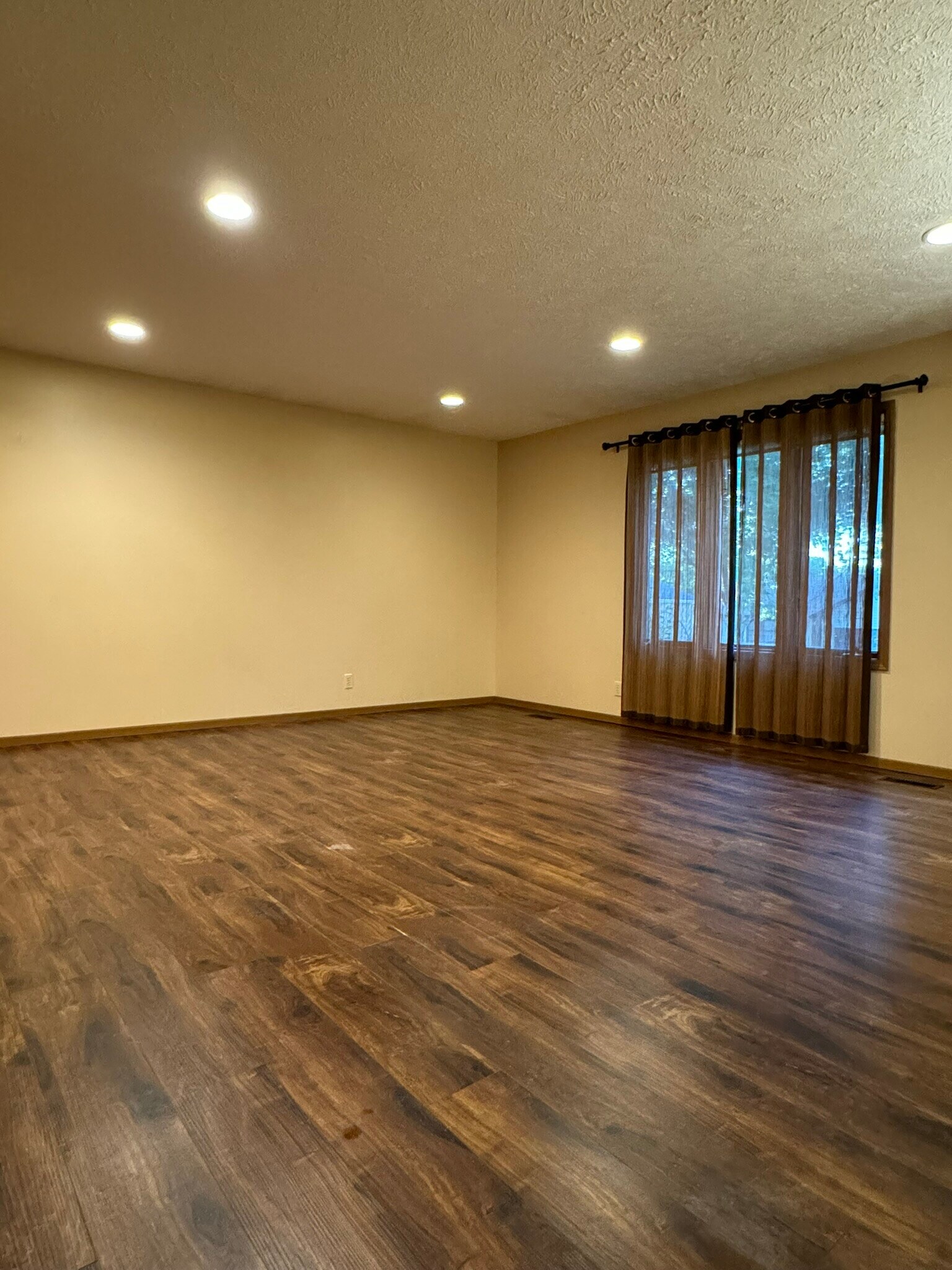 Building Photo - 3133 Wildbriar Ln