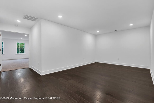 Building Photo - 110 Woolley Ct