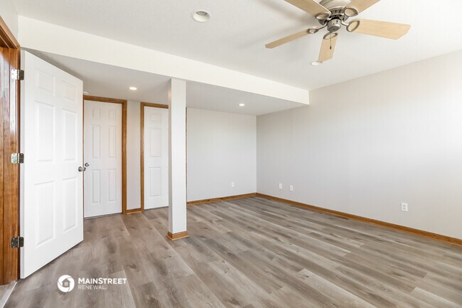 Building Photo - 1401 S Huntington Dr
