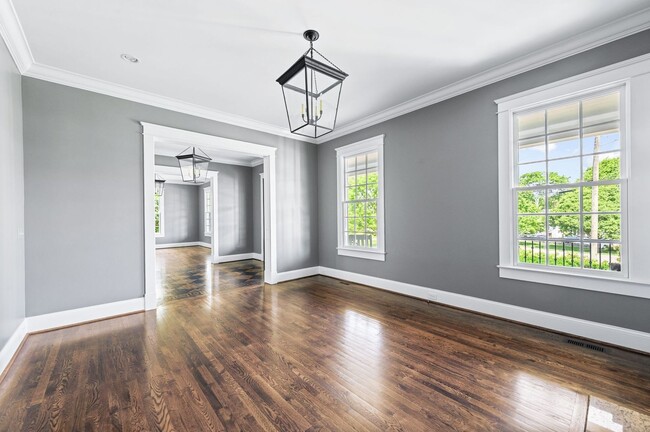 Building Photo - A timeless Cape Cod-style estate!
