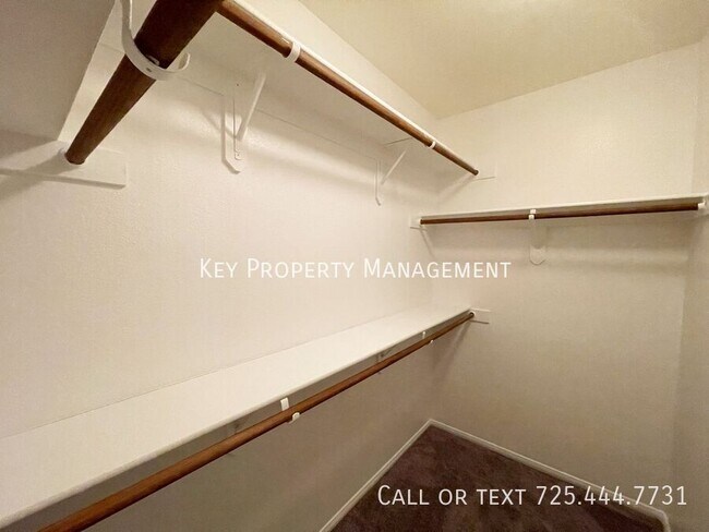 Building Photo - 605 Sonoran Heights Ave