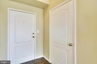 Building Photo - 1211 S Eads St