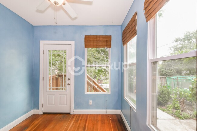 Building Photo - Fantastic 2bd/1ba home! Coming soon!