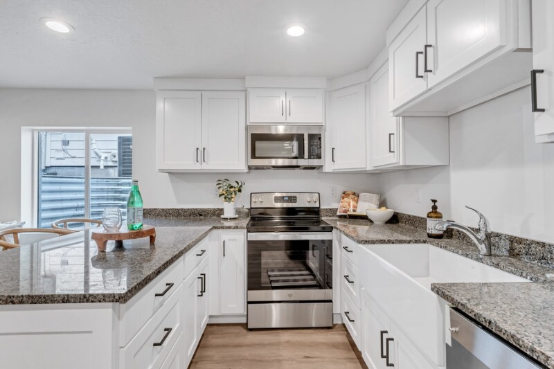 Building Photo - 1302 S 1100 E