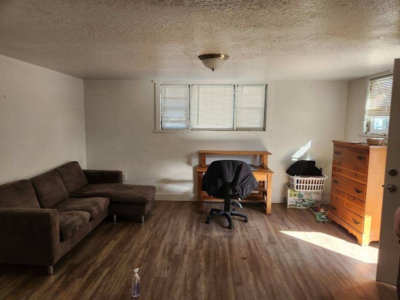 Building Photo - 580 S 300 W