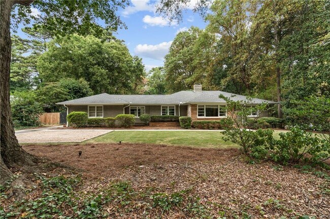 Primary Photo - 1271 Moores Mill Rd NW