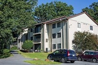 Building Photo - Four Seasons Condo Near Rt 29 Shopping & Dining