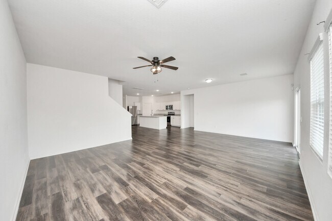 Building Photo - 2056 Spindletree Ln