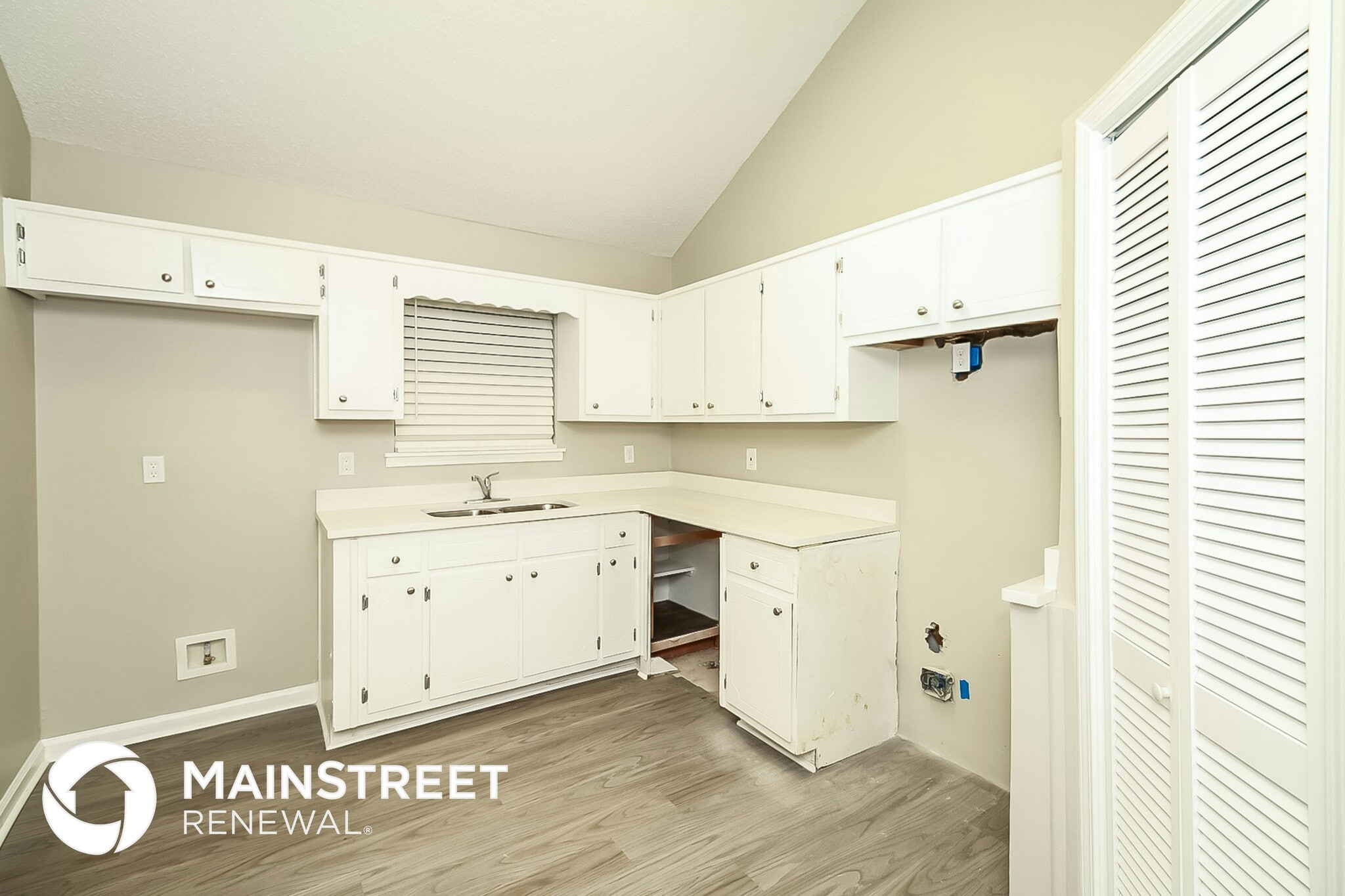 Building Photo - 6745 Buckhurst Trail