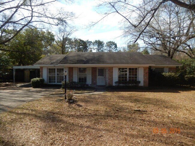 Primary Photo - 5905 Montfort Rd S