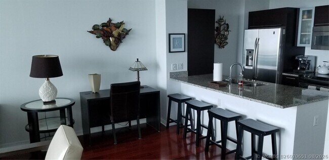 Building Photo - 951 Brickell Ave